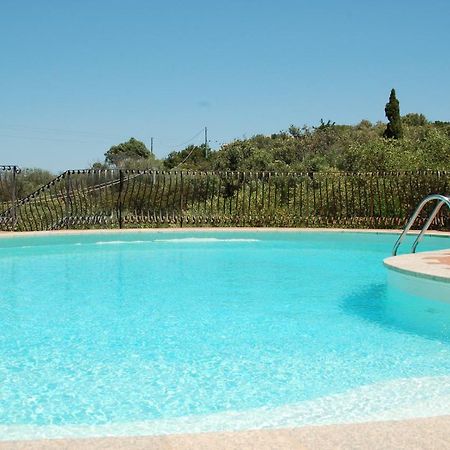 Hotel Li Graniti Baja Sardinia Exterior foto