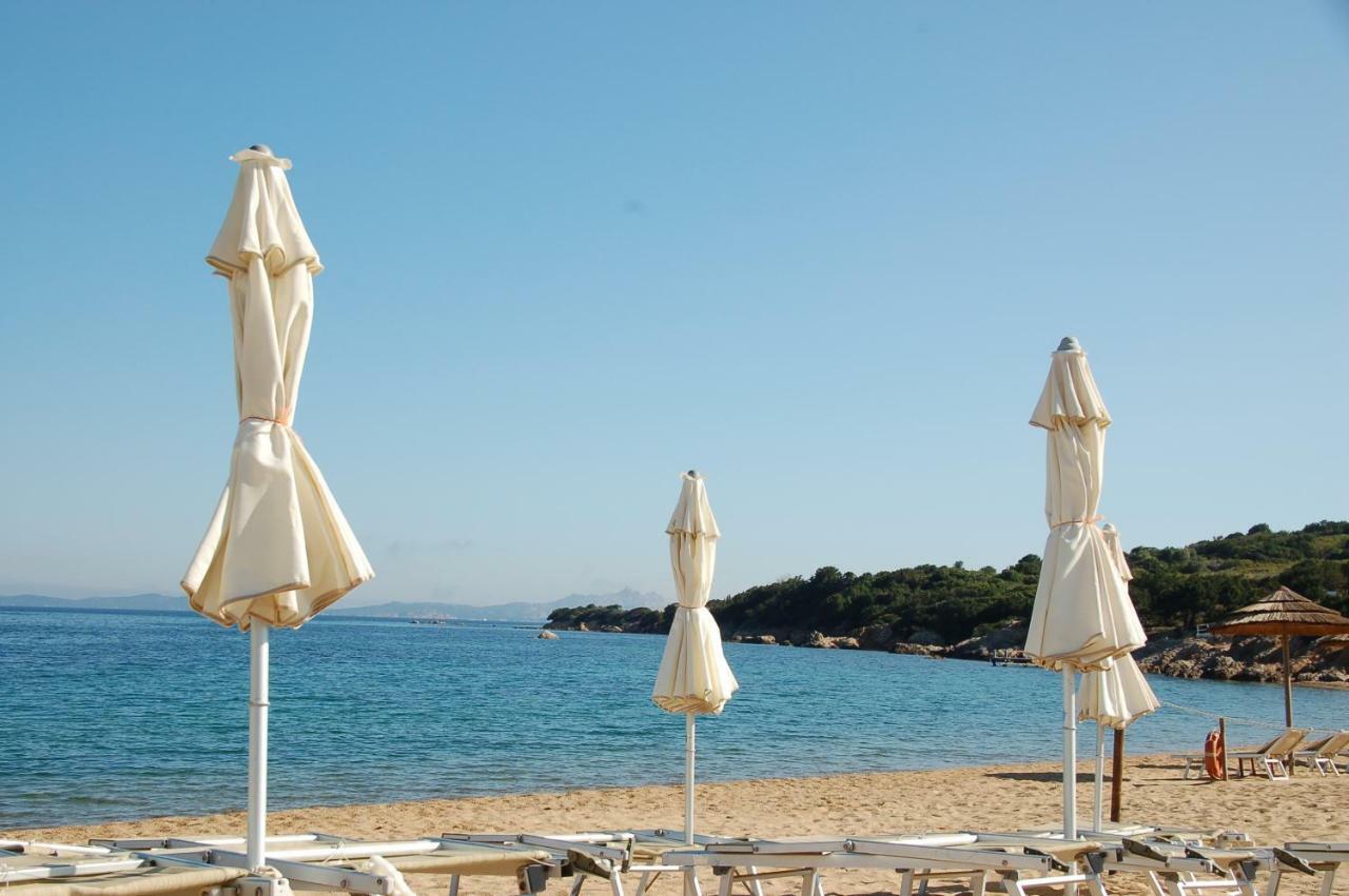 Hotel Li Graniti Baja Sardinia Exterior foto